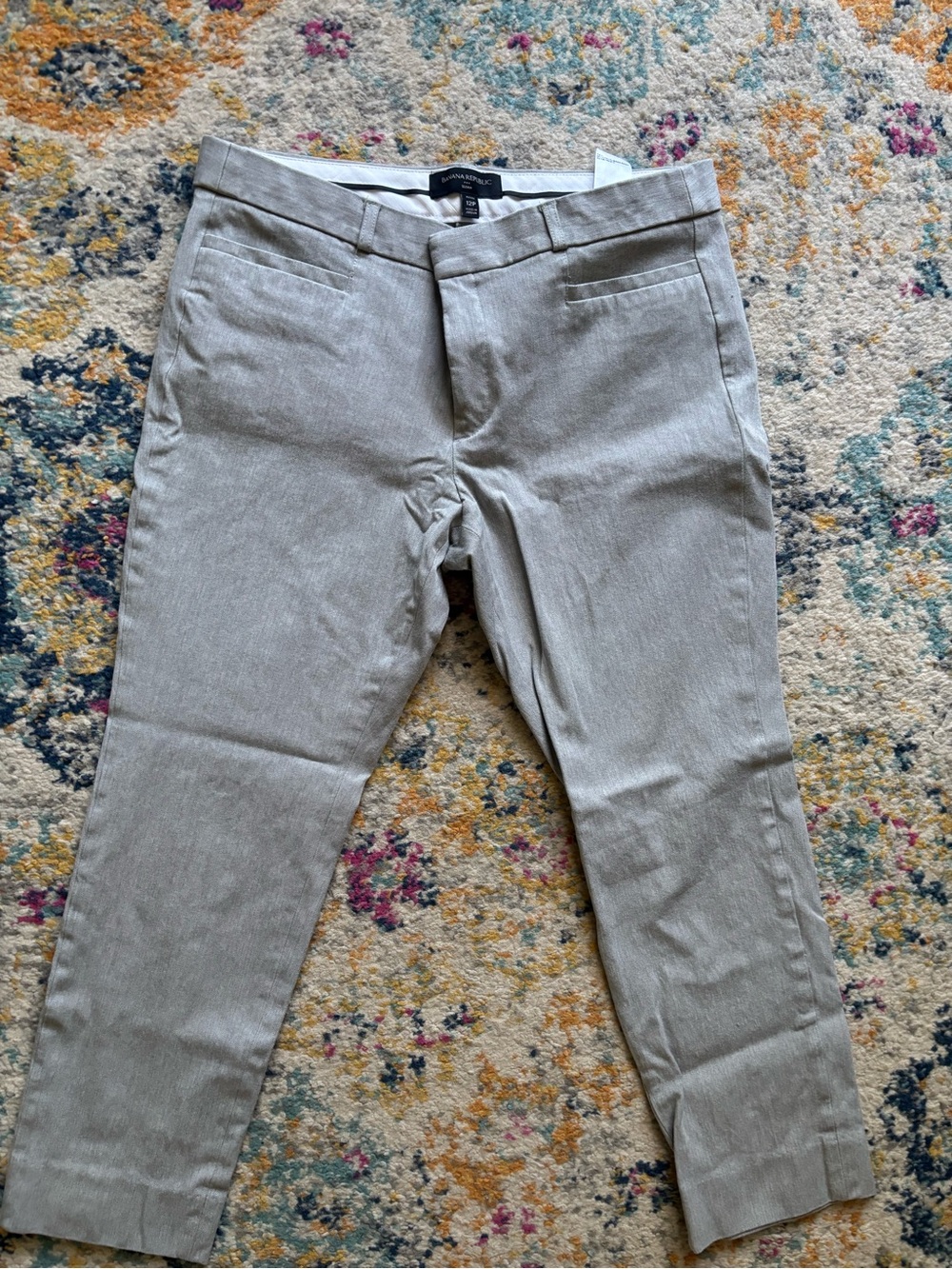 Banana Republic women’s 's Dress Pants in Gray